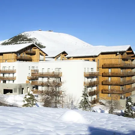 2 Pieces Cabine 6 Personnes 711 Aparthotel 4*